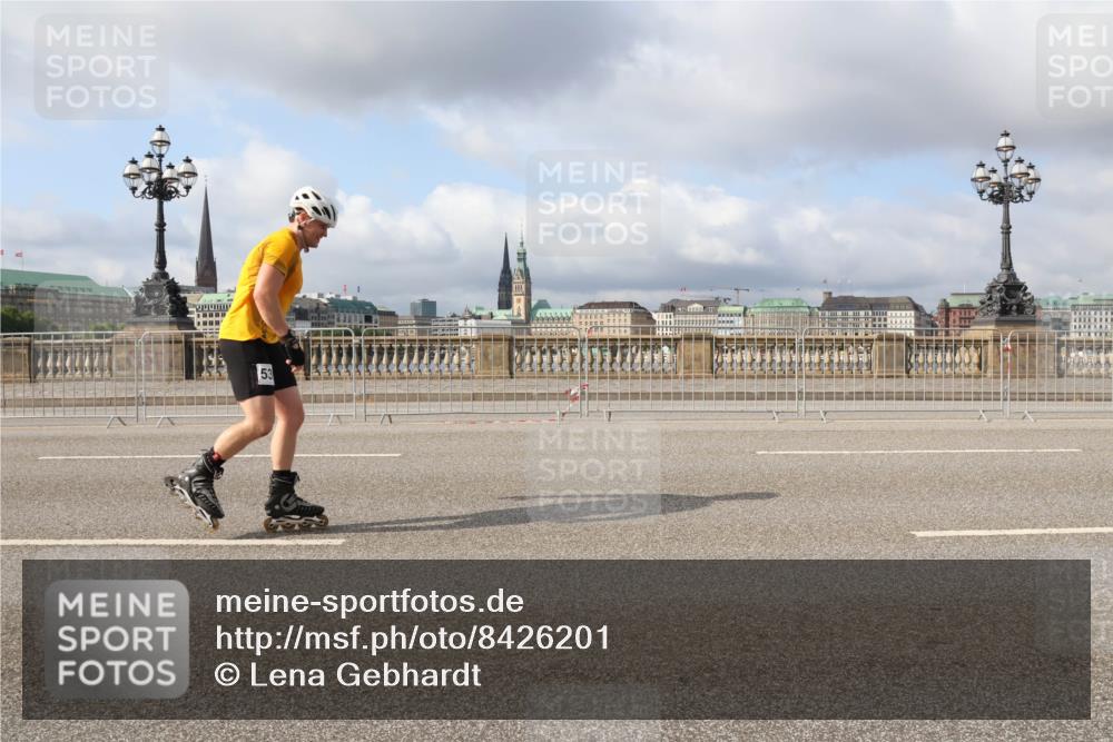 29.06.2025 - hella hamburg halbmarathon Lena Gebhardt http://msf.ph/oto/8426201 29.06.2025 08:58:48 Lombardsbrücke 53 meine-sportfotos.de