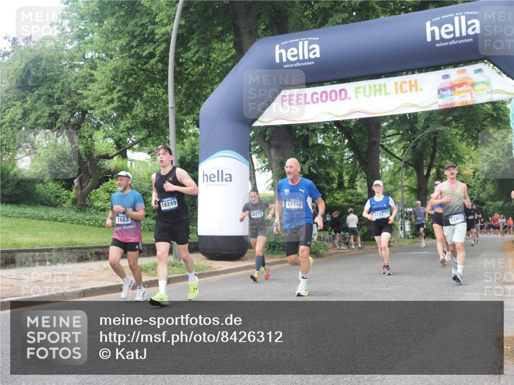 29.06.2025 - hella hamburg halbmarathon KatJ http://msf.ph/oto/8426312 29.06.2025 10:39:35 Zwischen KM18-KM19 1683, 2364, 4121, 4814, 4839, 5032, 5482, 6562, 6657, 7178, 7724, 7732, 8172, 8661, 8710 meine-sportfotos.de