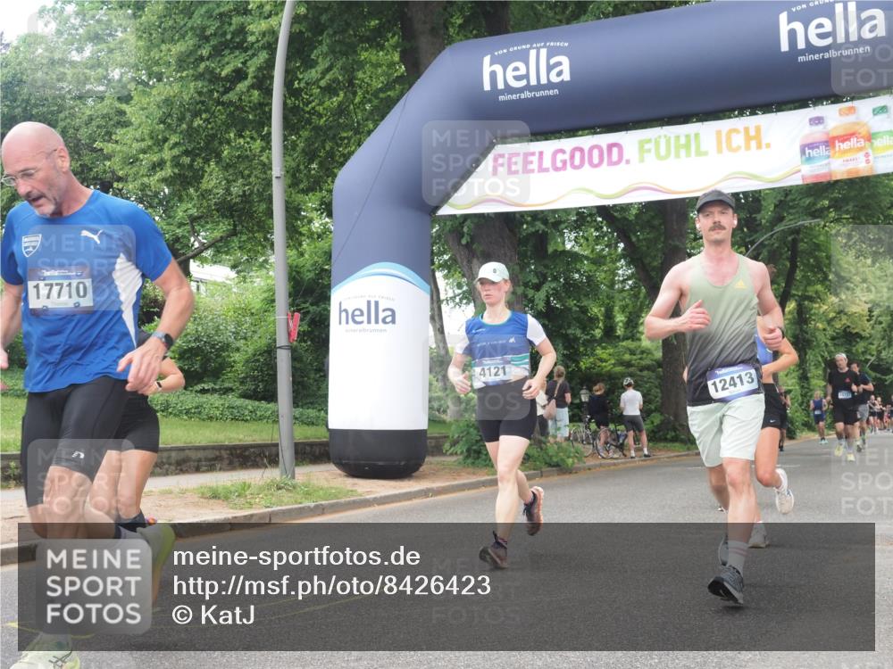 29.06.2025 - hella hamburg halbmarathon KatJ http://msf.ph/oto/8426423 29.06.2025 10:39:37 Zwischen KM18-KM19 1683, 2364, 4121, 4814, 4839, 5482, 6657, 7178, 7732, 8172, 8710 meine-sportfotos.de
