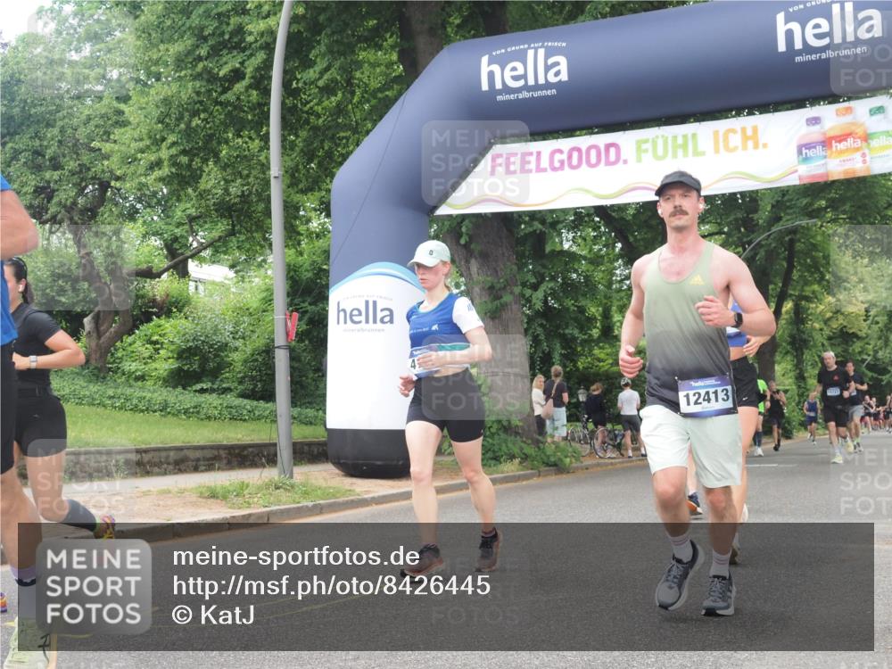 29.06.2025 - hella hamburg halbmarathon KatJ http://msf.ph/oto/8426445 29.06.2025 10:39:37 Zwischen KM18-KM19 1683, 2364, 4121, 4814, 4839, 5482, 6657, 7178, 7732, 8172, 8710 meine-sportfotos.de