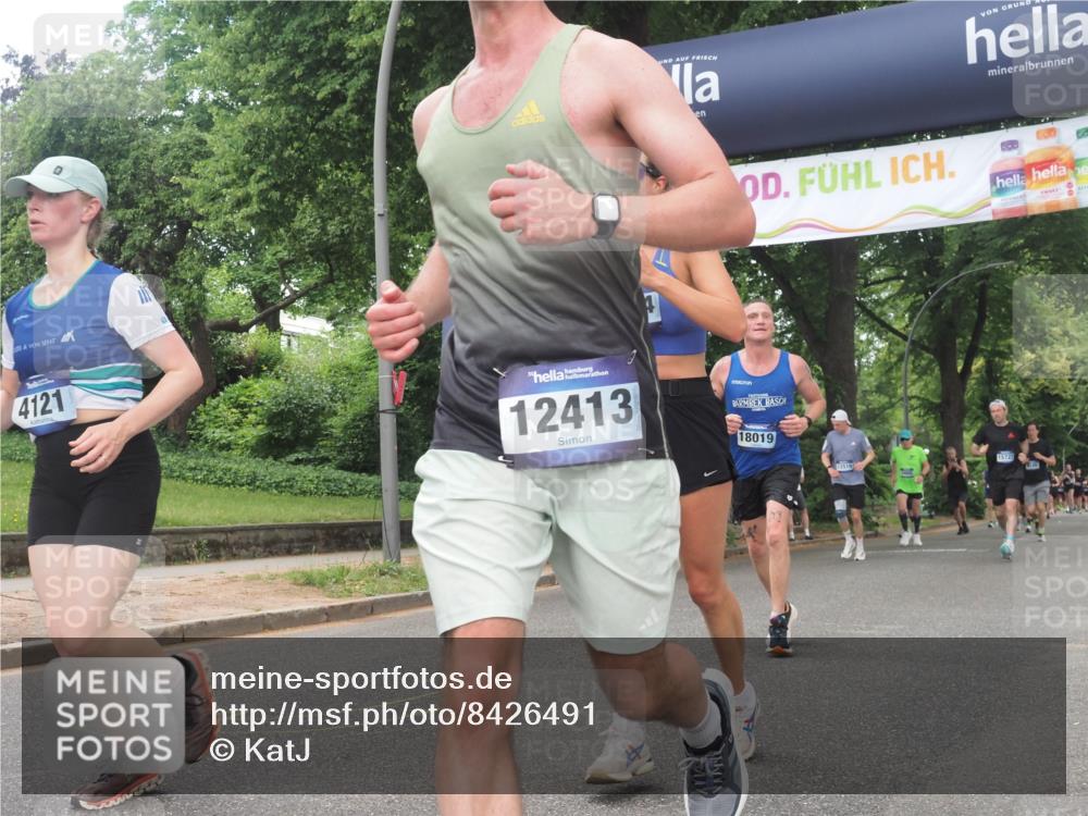 29.06.2025 - hella hamburg halbmarathon KatJ http://msf.ph/oto/8426491 29.06.2025 10:39:38 Zwischen KM18-KM19 1683, 2364, 4121, 4814, 5482, 6657, 7178, 7732, 8172 meine-sportfotos.de