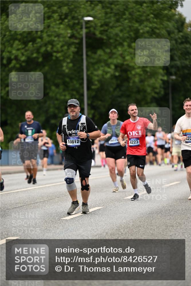29.06.2025 - hella hamburg halbmarathon Dr. Thomas Lammeyer http://msf.ph/oto/8426527 29.06.2025 10:50:29 Kennedybrücke 1060, 1421, 1426, 1695, 1854, 1983, 2008, 2217, 2398, 2917, 2965, 3164, 4099, 4102, 4223, 4224, 5044, 5914, 6124, 6161, 6393, 6788, 6980, 7303, 7530, 7983, 10230, 10367, 10812, 11393 meine-sportfotos.de
