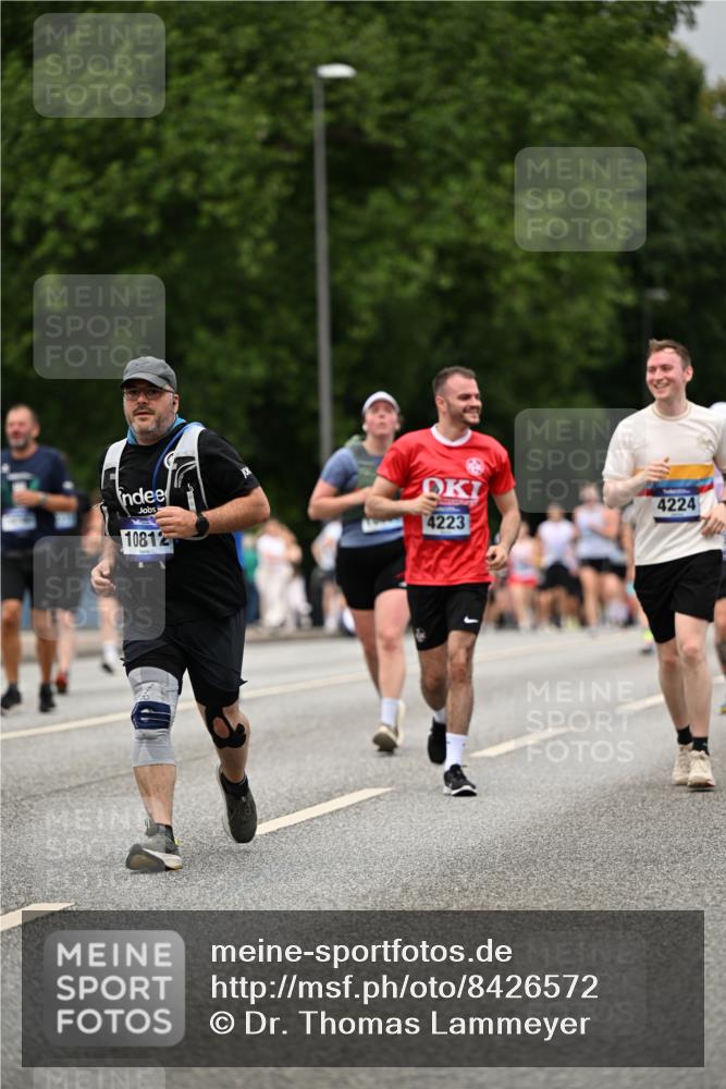 29.06.2025 - hella hamburg halbmarathon Dr. Thomas Lammeyer http://msf.ph/oto/8426572 29.06.2025 10:50:30 Kennedybrücke 1060, 1421, 1426, 1695, 1854, 1983, 2008, 2217, 2398, 2917, 3160, 3164, 4099, 4102, 4223, 4224, 5044, 6124, 6161, 6393, 6788, 6980, 7303, 7530, 7983, 8477, 10230, 10367, 10812, 11393 meine-sportfotos.de