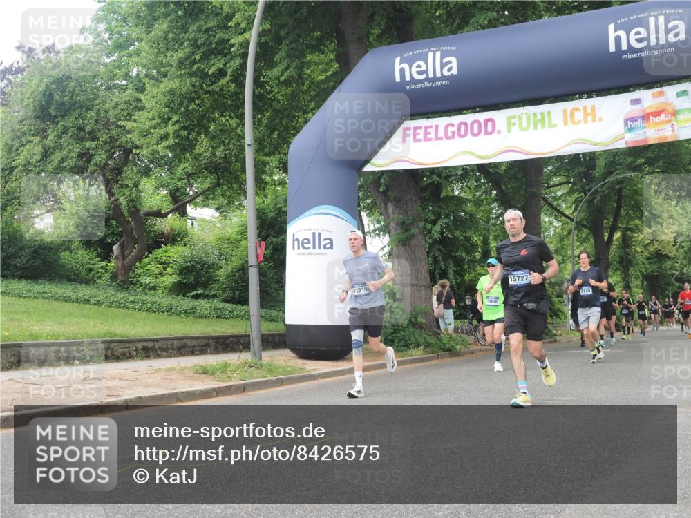 29.06.2025 - hella hamburg halbmarathon KatJ http://msf.ph/oto/8426575 29.06.2025 10:39:40 Zwischen KM18-KM19 1683, 4121, 7178, 8172 meine-sportfotos.de