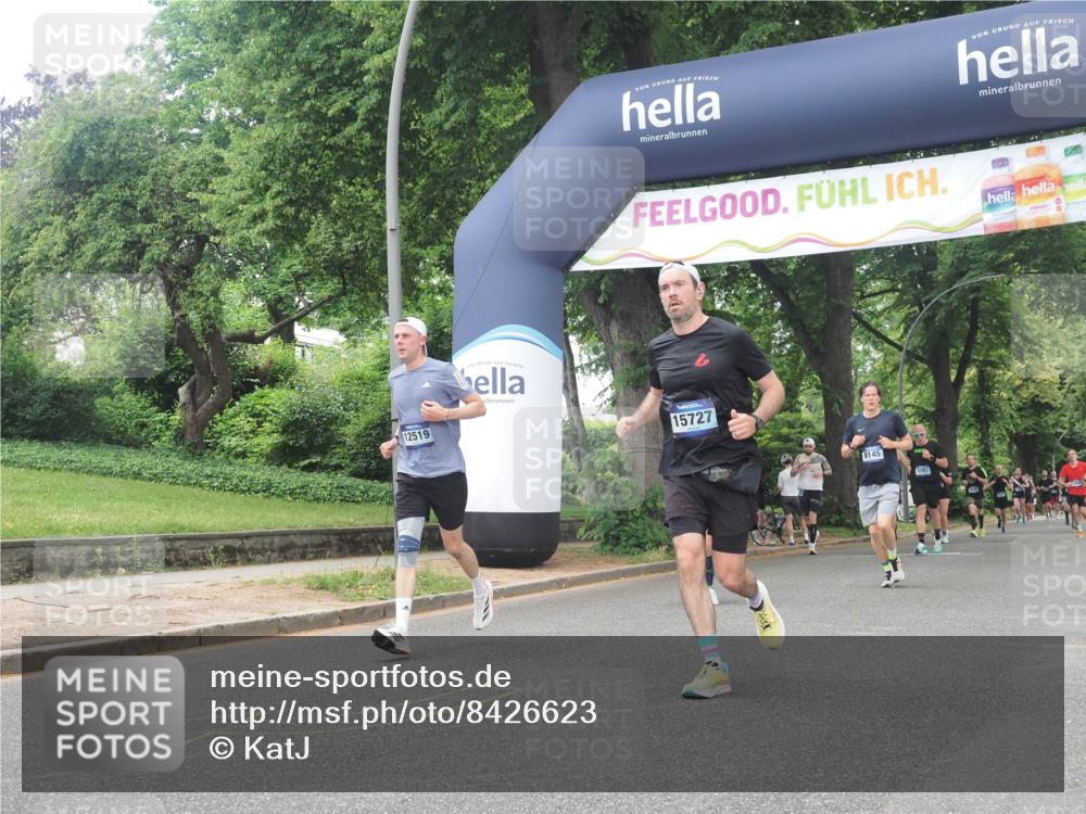 29.06.2025 - hella hamburg halbmarathon KatJ http://msf.ph/oto/8426623 29.06.2025 10:39:41 Zwischen KM18-KM19 1683, 4121, 8172 meine-sportfotos.de