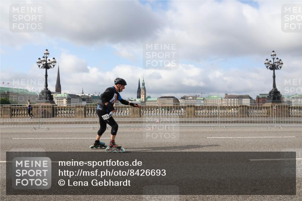 29.06.2025 - hella hamburg halbmarathon Lena Gebhardt http://msf.ph/oto/8426693 29.06.2025 08:58:59 Lombardsbrücke 115 meine-sportfotos.de