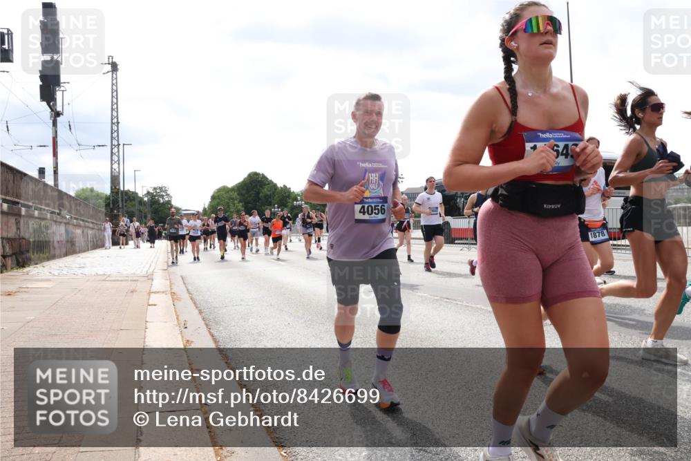 29.06.2025 - hella hamburg halbmarathon Lena Gebhardt http://msf.ph/oto/8426699 29.06.2025 10:43:31 Lombardsbrücke 645, 4056, 1878, 1023, 1149, 1155, 1310, 1400, 1467, 1788, 1816, 1878, 2103, 2158, 2267, 2361, 2733, 2971, 3074, 3238, 3329, 3390, 3518, 3597, 3638, 4056, 4177, 4302, 4367, 4680, 4866, 5192, 5201, 5214, 5268, 5370, 5610, 5720, 5755, 6012, 6036, 6096, 6226, 6334, 6440, 6931, 6971, 6973, 7043, 7197, 7205, 7206, 7461, 7489, 7504, 7872, 7926, 8000, 8058, 8135, 8184, 8233, 8408, 8435, 8504, 9072, 9639, 9641, 9644, 9704, 9831, 9976, 10083, 10097, 10200, 10202 meine-sportfotos.de