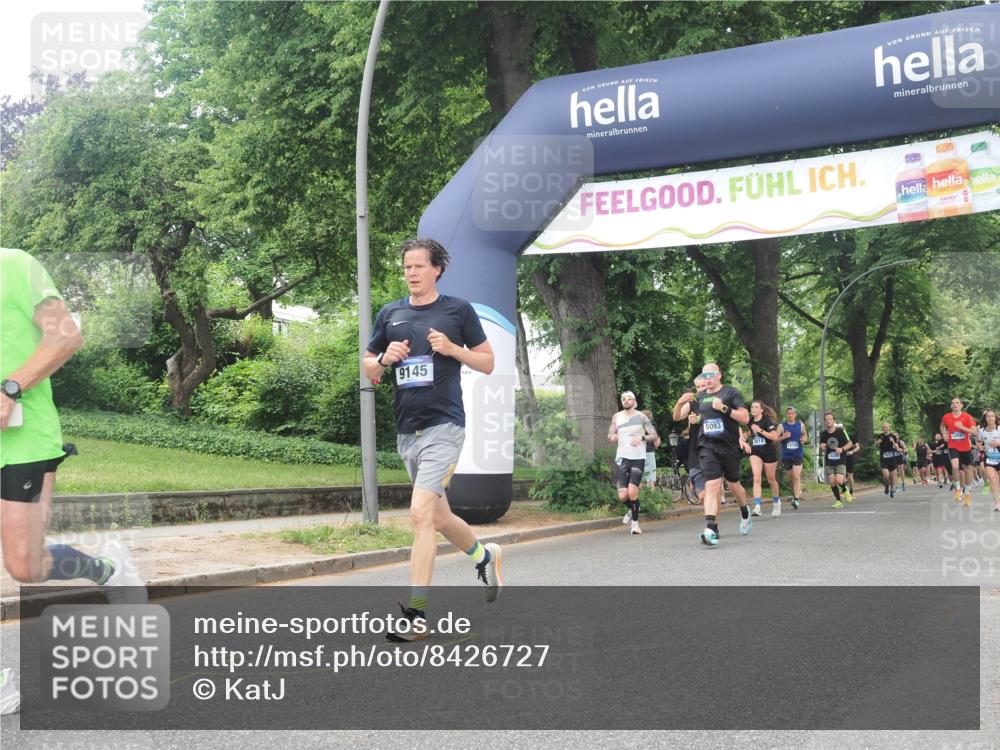 29.06.2025 - hella hamburg halbmarathon KatJ http://msf.ph/oto/8426727 29.06.2025 10:39:43 Zwischen KM18-KM19 1683, 5008, 7383 meine-sportfotos.de