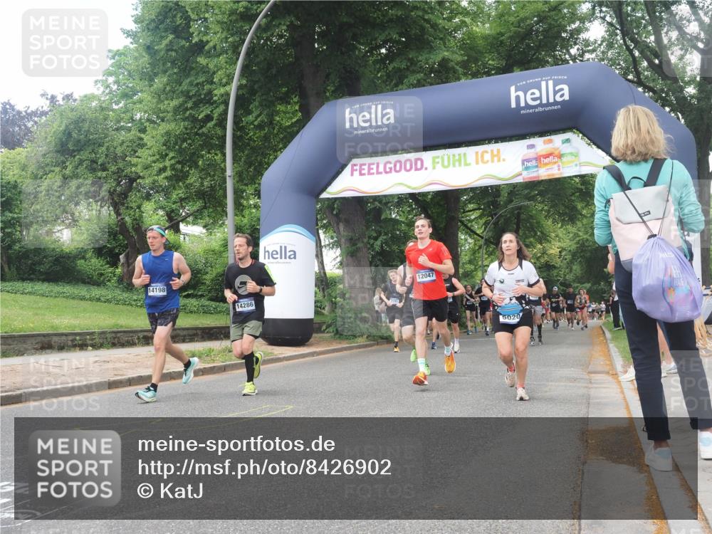 29.06.2025 - hella hamburg halbmarathon KatJ http://msf.ph/oto/8426902 29.06.2025 10:39:49 Zwischen KM18-KM19 1257, 1657, 2814, 5008, 5020, 5093, 6198, 7383, 7475 meine-sportfotos.de