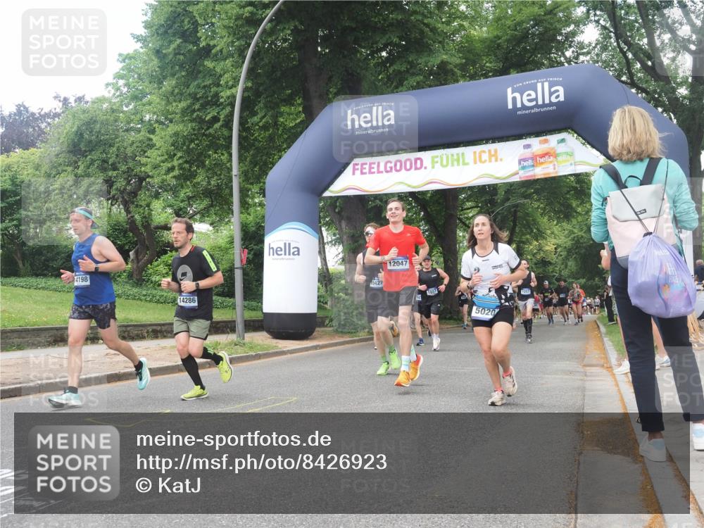 29.06.2025 - hella hamburg halbmarathon KatJ http://msf.ph/oto/8426923 29.06.2025 10:39:49 Zwischen KM18-KM19 1257, 1657, 2814, 5008, 5020, 5093, 6198, 7383, 7475 meine-sportfotos.de