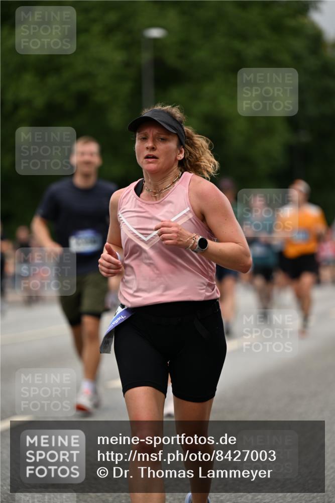 29.06.2025 - hella hamburg halbmarathon Dr. Thomas Lammeyer http://msf.ph/oto/8427003 29.06.2025 10:50:40 Kennedybrücke 1033, 1421, 1426, 1429, 1695, 1867, 1868, 1924, 1983, 2008, 2398, 2773, 2917, 3160, 3164, 4202, 4223, 4224, 4296, 4317, 4572, 5044, 6124, 6161, 7303, 7530, 8477, 9243, 9445, 10030, 10230, 10327, 10329, 10367, 10812, 11253, 11393 meine-sportfotos.de
