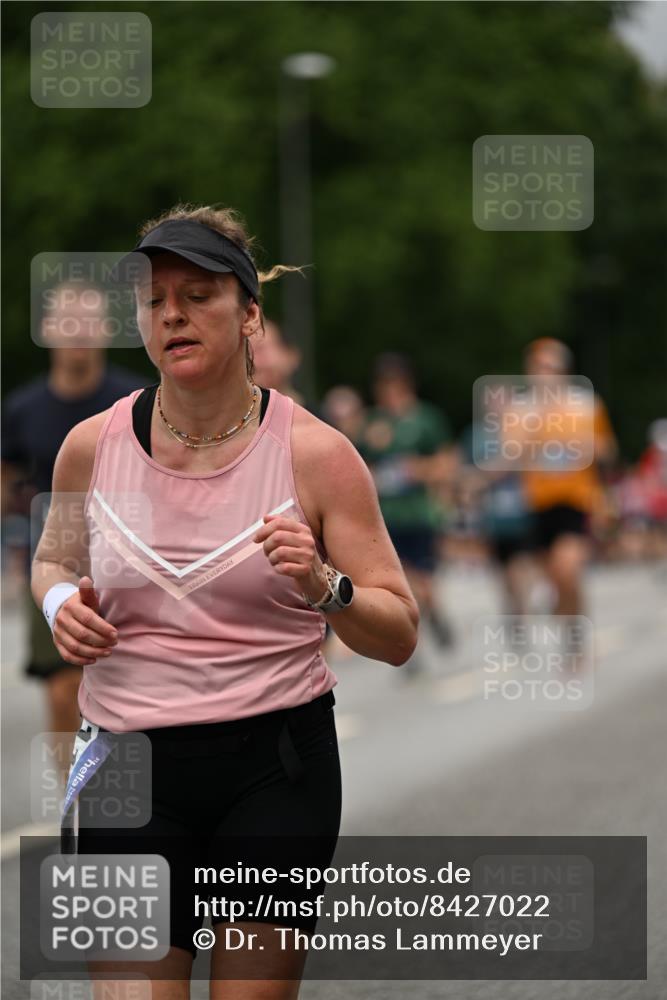 29.06.2025 - hella hamburg halbmarathon Dr. Thomas Lammeyer http://msf.ph/oto/8427022 29.06.2025 10:50:40 Kennedybrücke 1033, 1421, 1426, 1429, 1695, 1867, 1868, 1924, 1983, 2008, 2398, 2773, 2917, 3160, 3164, 4202, 4223, 4224, 4296, 4317, 4572, 5044, 6124, 6161, 7303, 7530, 8477, 9243, 9445, 10030, 10230, 10327, 10329, 10367, 10812, 11253, 11393 meine-sportfotos.de