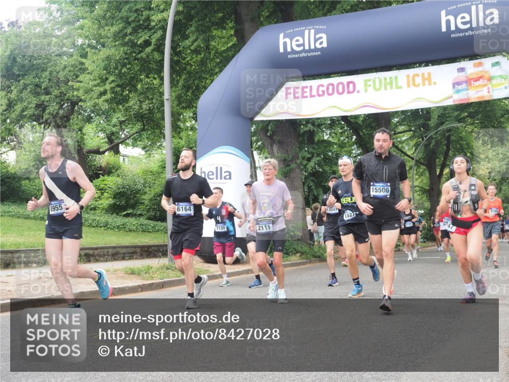 29.06.2025 - hella hamburg halbmarathon KatJ http://msf.ph/oto/8427028 29.06.2025 10:39:55 Zwischen KM18-KM19 1257, 1657, 1706, 2111, 2540, 2595, 4837, 6164, 7130, 7475, 8447 meine-sportfotos.de