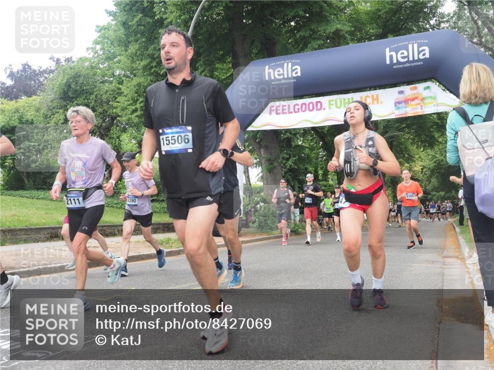 29.06.2025 - hella hamburg halbmarathon KatJ http://msf.ph/oto/8427069 29.06.2025 10:39:57 Zwischen KM18-KM19 1257, 1706, 2111, 2540, 2595, 4837, 5169, 5194, 6164, 6390, 7130, 7475, 7786, 8447 meine-sportfotos.de