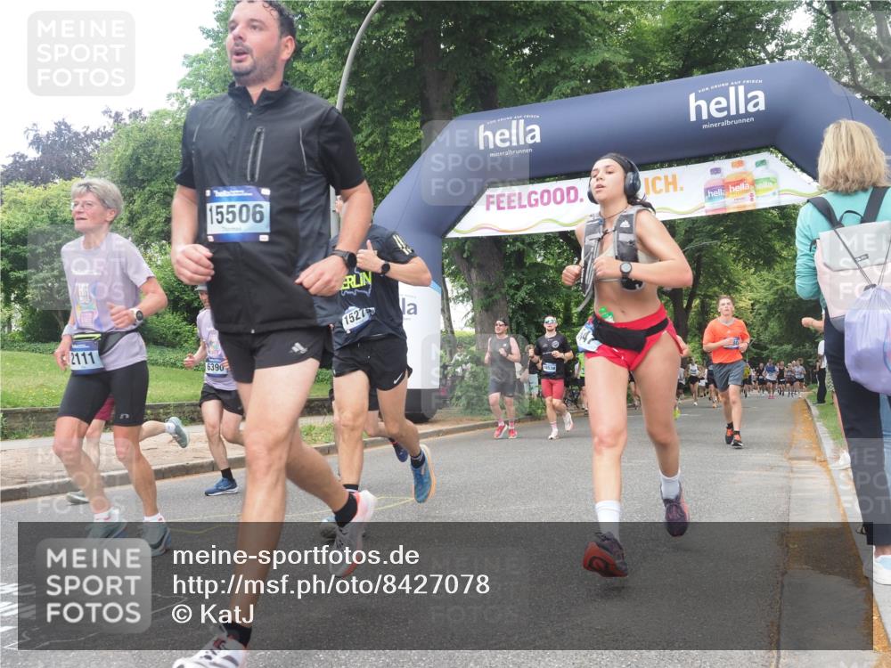 29.06.2025 - hella hamburg halbmarathon KatJ http://msf.ph/oto/8427078 29.06.2025 10:39:57 Zwischen KM18-KM19 1257, 1706, 2111, 2540, 2595, 4837, 5169, 5194, 6164, 6390, 7130, 7475, 7786, 8447 meine-sportfotos.de