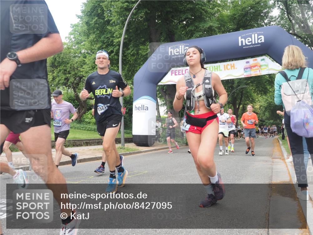 29.06.2025 - hella hamburg halbmarathon KatJ http://msf.ph/oto/8427095 29.06.2025 10:39:57 Zwischen KM18-KM19 1257, 1706, 2111, 2540, 2595, 4837, 5169, 5194, 6164, 6390, 7130, 7475, 7786, 8447 meine-sportfotos.de