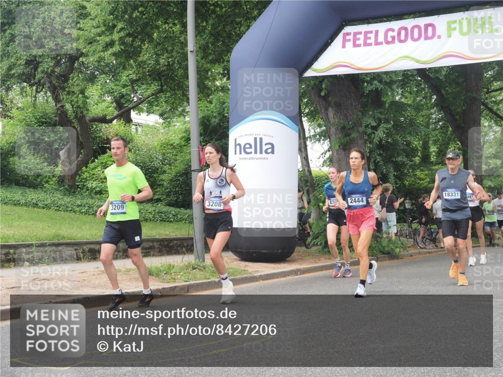 29.06.2025 - hella hamburg halbmarathon KatJ http://msf.ph/oto/8427206 29.06.2025 10:40:02 Zwischen KM18-KM19 1706, 2444, 3208, 3209, 5169, 5194, 6390, 7130, 7786, 8390, 8447 meine-sportfotos.de