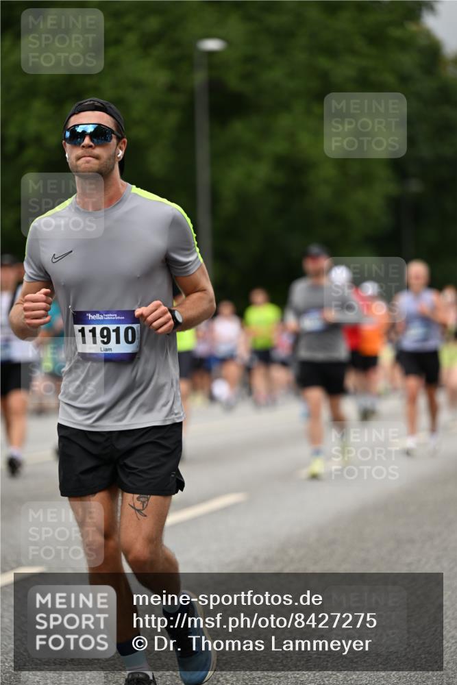 29.06.2025 - hella hamburg halbmarathon Dr. Thomas Lammeyer http://msf.ph/oto/8427275 29.06.2025 10:50:46 Kennedybrücke 1033, 1429, 1695, 1867, 1868, 1924, 1983, 2008, 2398, 2423, 2773, 2813, 2917, 3160, 3164, 3410, 4202, 4223, 4224, 4296, 4306, 4317, 4572, 5044, 5769, 5770, 6124, 6161, 8477, 8486, 9120, 9121, 9243, 9445, 10030, 10230, 10327, 10329, 10367, 11253, 11361 meine-sportfotos.de