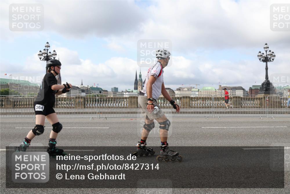 29.06.2025 - hella hamburg halbmarathon Lena Gebhardt http://msf.ph/oto/8427314 29.06.2025 08:59:12 Lombardsbrücke 364 meine-sportfotos.de