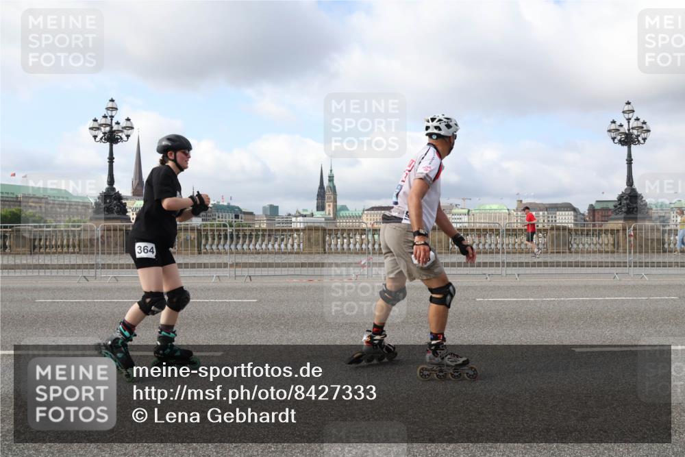 29.06.2025 - hella hamburg halbmarathon Lena Gebhardt http://msf.ph/oto/8427333 29.06.2025 08:59:12 Lombardsbrücke 364 meine-sportfotos.de