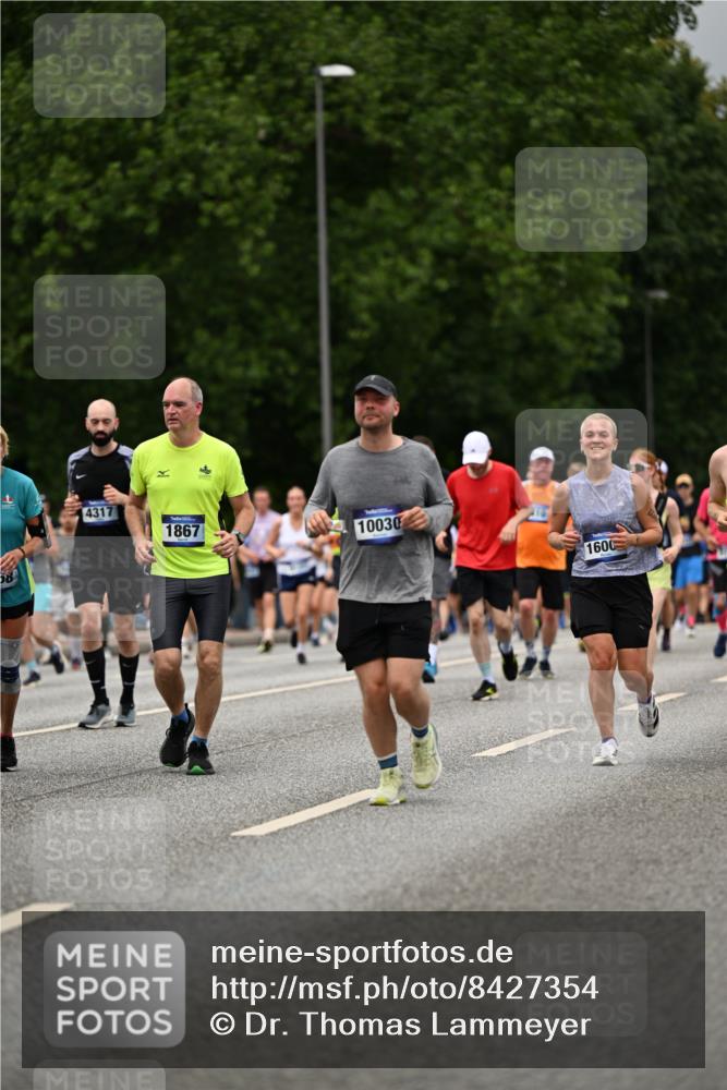 29.06.2025 - hella hamburg halbmarathon Dr. Thomas Lammeyer http://msf.ph/oto/8427354 29.06.2025 10:50:48 Kennedybrücke 1033, 1429, 1695, 1867, 1868, 1924, 1983, 2008, 2398, 2423, 2773, 2813, 2917, 3160, 3164, 3410, 4202, 4296, 4306, 4317, 4572, 5044, 5769, 5770, 6124, 6161, 6392, 8477, 8486, 9120, 9121, 9243, 9337, 9445, 10030, 10230, 10327, 10329, 10367, 11253, 11361 meine-sportfotos.de
