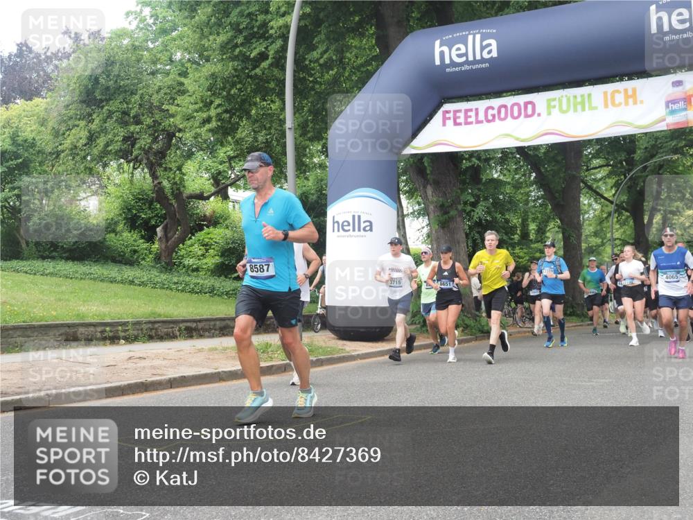 29.06.2025 - hella hamburg halbmarathon KatJ http://msf.ph/oto/8427369 29.06.2025 10:40:06 Zwischen KM18-KM19 2444, 3208, 3209, 4065, 8390, 8587 meine-sportfotos.de