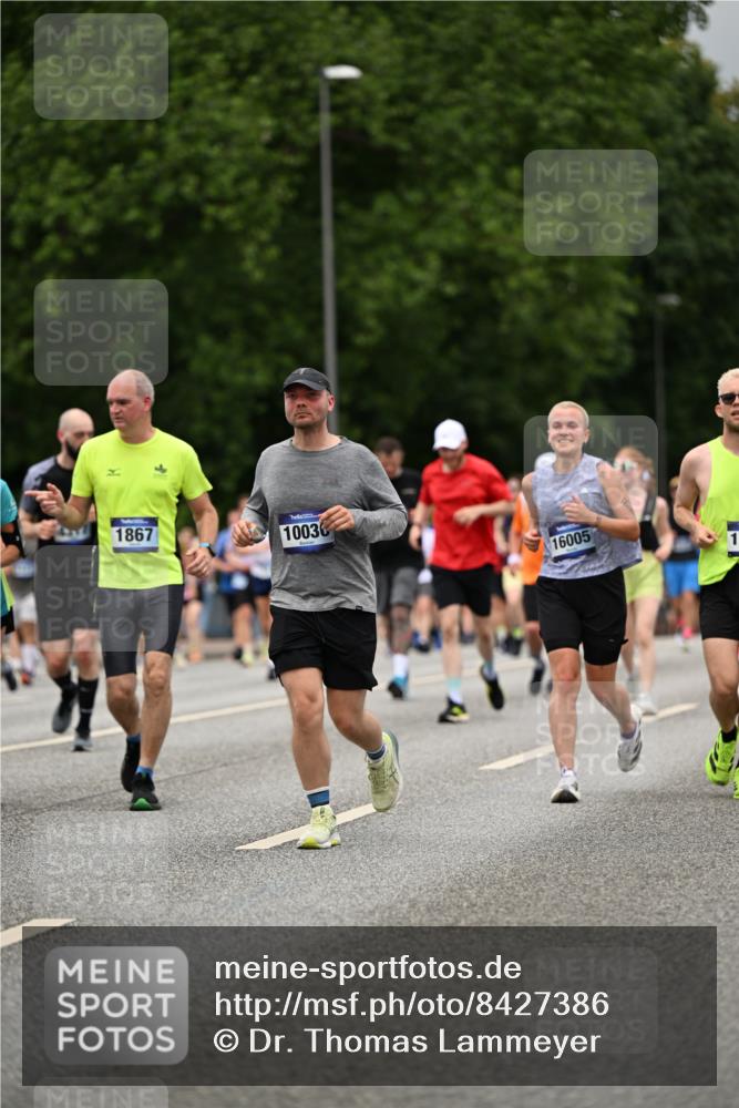 29.06.2025 - hella hamburg halbmarathon Dr. Thomas Lammeyer http://msf.ph/oto/8427386 29.06.2025 10:50:49 Kennedybrücke 1033, 1429, 1695, 1867, 1868, 1924, 1983, 2008, 2398, 2423, 2773, 2813, 2917, 3160, 3164, 3410, 4202, 4296, 4306, 4317, 4572, 5044, 5769, 5770, 6124, 6161, 6392, 8477, 8486, 9120, 9121, 9243, 9337, 9445, 10030, 10230, 10327, 10329, 10367, 11253, 11361 meine-sportfotos.de