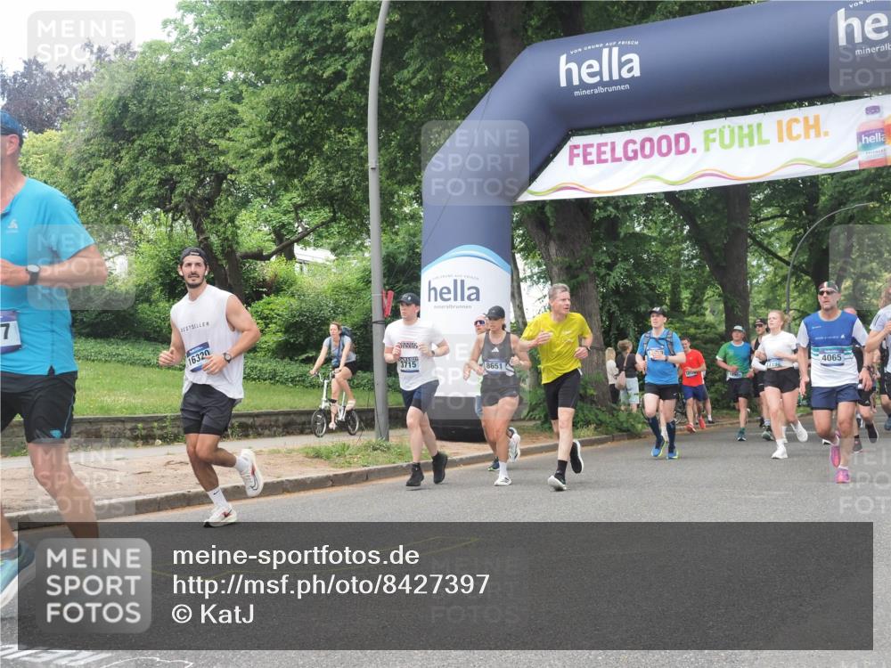 29.06.2025 - hella hamburg halbmarathon KatJ http://msf.ph/oto/8427397 29.06.2025 10:40:07 Zwischen KM18-KM19 2444, 3208, 3209, 3715, 4065, 5638, 8390, 8587, 8651 meine-sportfotos.de