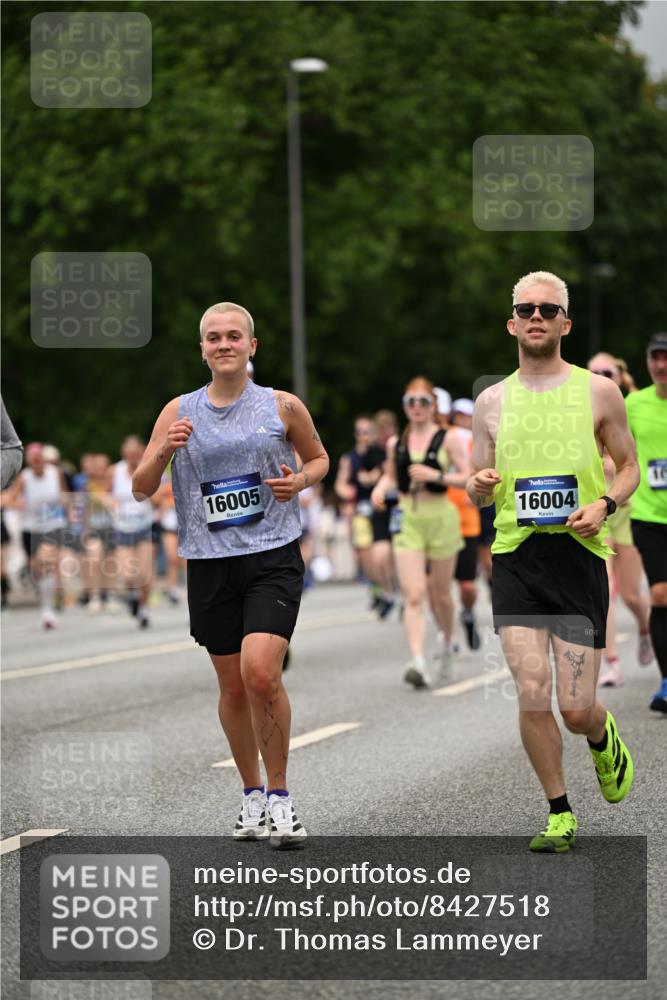29.06.2025 - hella hamburg halbmarathon Dr. Thomas Lammeyer http://msf.ph/oto/8427518 29.06.2025 10:50:51 Kennedybrücke 1033, 1104, 1429, 1695, 1867, 1868, 1924, 1983, 2398, 2423, 2773, 2813, 2917, 3160, 3164, 3410, 3896, 4202, 4296, 4306, 4317, 4448, 4572, 5635, 5769, 5770, 6124, 6161, 6392, 8010, 8477, 8486, 9120, 9121, 9243, 9337, 9426, 9445, 9774, 10030, 10230, 10327, 10329, 10367, 11253, 11361 meine-sportfotos.de