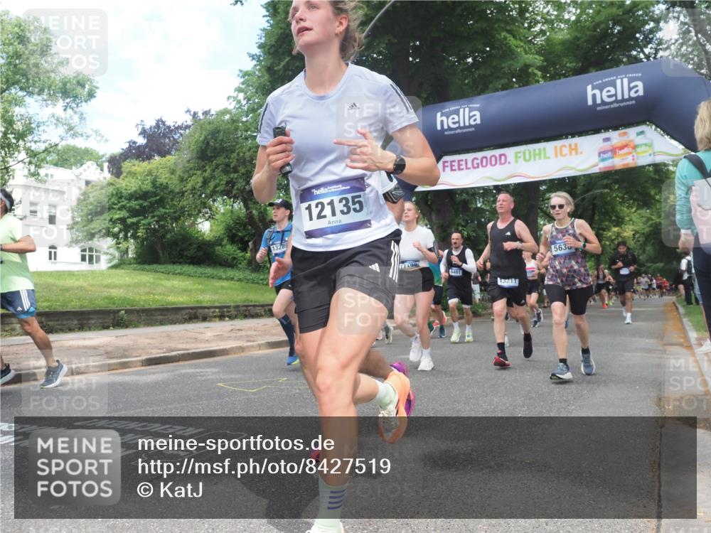 29.06.2025 - hella hamburg halbmarathon KatJ http://msf.ph/oto/8427519 29.06.2025 10:40:10 Zwischen KM18-KM19 2208, 3715, 4065, 5378, 5638, 6481, 7896, 8273, 8587, 8651 meine-sportfotos.de