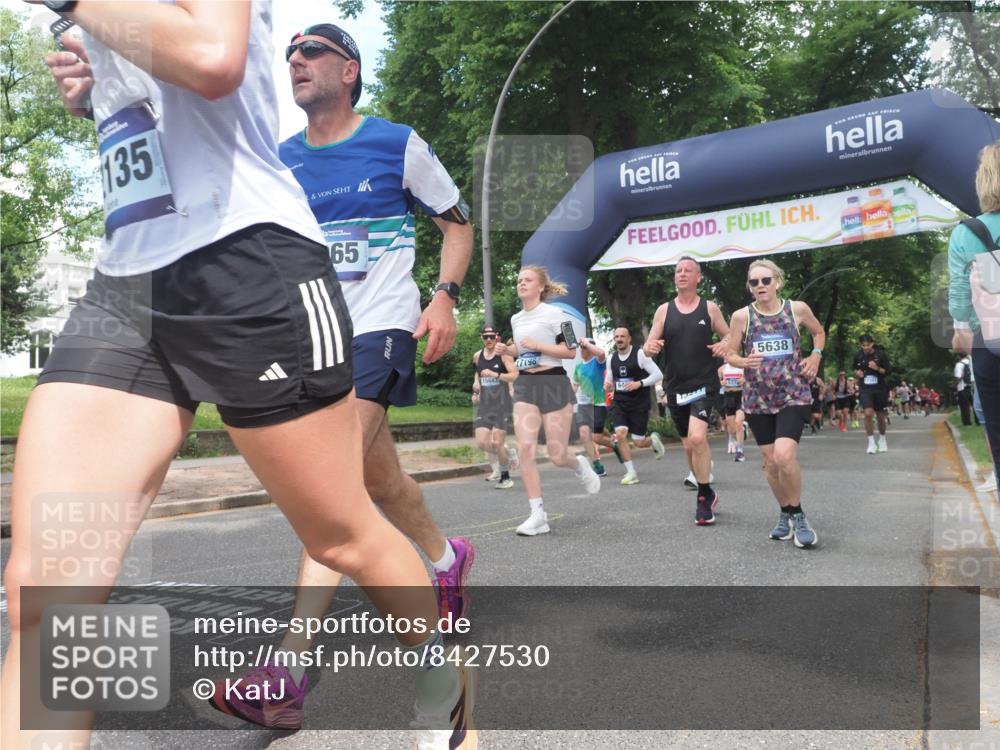 29.06.2025 - hella hamburg halbmarathon KatJ http://msf.ph/oto/8427530 29.06.2025 10:40:10 Zwischen KM18-KM19 2208, 3715, 4065, 5378, 5638, 6481, 7896, 8273, 8587, 8651 meine-sportfotos.de