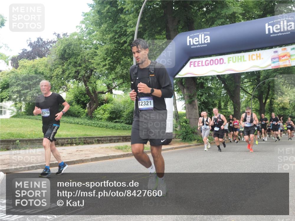29.06.2025 - hella hamburg halbmarathon KatJ http://msf.ph/oto/8427660 29.06.2025 10:40:13 Zwischen KM18-KM19 1258, 2208, 3715, 3952, 4029, 4065, 5378, 5638, 6481, 7896, 8273, 8651 meine-sportfotos.de
