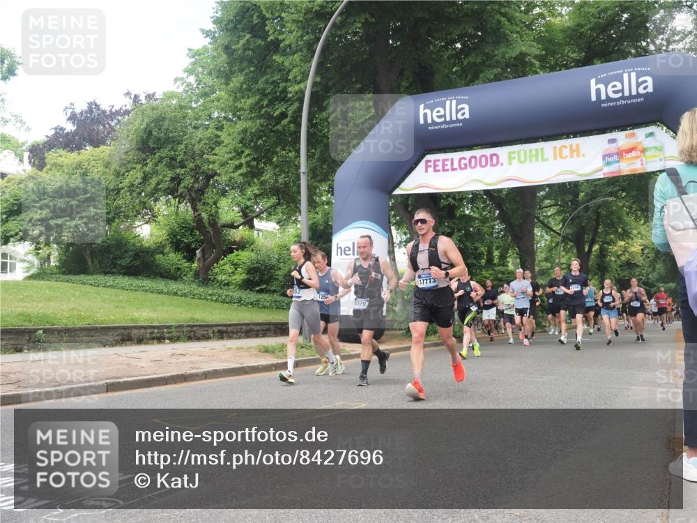 29.06.2025 - hella hamburg halbmarathon KatJ http://msf.ph/oto/8427696 29.06.2025 10:40:15 Zwischen KM18-KM19 1151, 1258, 2208, 3715, 3952, 4029, 5378, 5638, 6481, 7896, 8273, 8651 meine-sportfotos.de