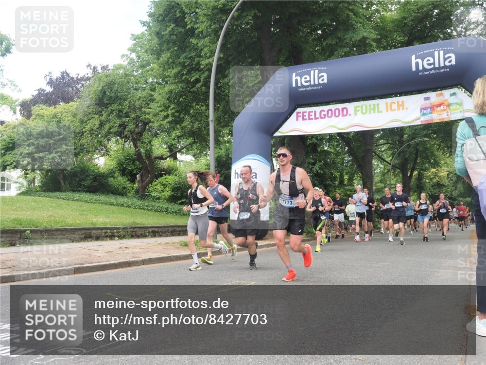 29.06.2025 - hella hamburg halbmarathon KatJ http://msf.ph/oto/8427703 29.06.2025 10:40:15 Zwischen KM18-KM19 1151, 1258, 2208, 3715, 3952, 4029, 5378, 5638, 6481, 7896, 8273, 8651 meine-sportfotos.de