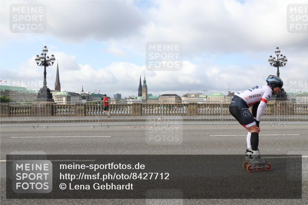 29.06.2025 - hella hamburg halbmarathon Lena Gebhardt http://msf.ph/oto/8427712 29.06.2025 08:59:16 Lombardsbrücke  meine-sportfotos.de