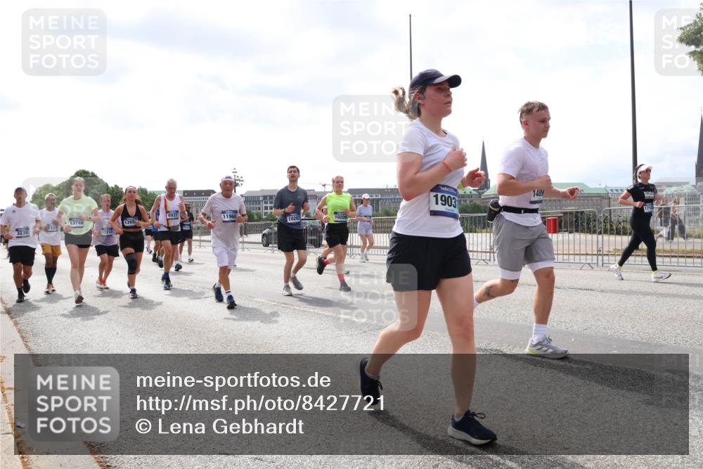 29.06.2025 - hella hamburg halbmarathon Lena Gebhardt http://msf.ph/oto/8427721 29.06.2025 10:43:40 Lombardsbrücke 13748, 1265, 1155, 3238, 17210, 6931, 11969, 10202, 10200, 1714, 1903, 1489, 17143, 1023, 1026, 1095, 1155, 1306, 1310, 1400, 1459, 1816, 1878, 2073, 2733, 3238, 3288, 3329, 3390, 3597, 3638, 4056, 4302, 4367, 4627, 4866, 5192, 5201, 5214, 5293, 5370, 5720, 5890, 6012, 6036, 6096, 6226, 6334, 6440, 6895, 6931, 6971, 6973, 7197, 7205, 7206, 7489, 7504, 7872, 7926, 8000, 8058, 8135, 8233, 8408, 8435, 8504, 8870, 9639, 9641, 9704, 9831, 9976, 10083, 10097, 10200, 10202 meine-sportfotos.de