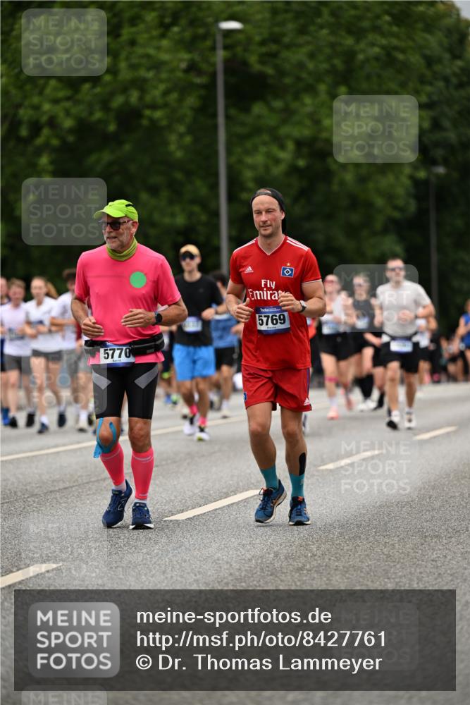 29.06.2025 - hella hamburg halbmarathon Dr. Thomas Lammeyer http://msf.ph/oto/8427761 29.06.2025 10:50:58 Kennedybrücke 1033, 1100, 1104, 1429, 1867, 1868, 1924, 2423, 2662, 2665, 2697, 2773, 2813, 3160, 3164, 3410, 3896, 4104, 4202, 4296, 4306, 4317, 4448, 4572, 5635, 5769, 5770, 5854, 5892, 6392, 6623, 7073, 8010, 8047, 8477, 8486, 8706, 9120, 9121, 9243, 9337, 9426, 9445, 9774, 9949, 10030, 10230, 10327, 10329, 11253, 11361, 11408 meine-sportfotos.de