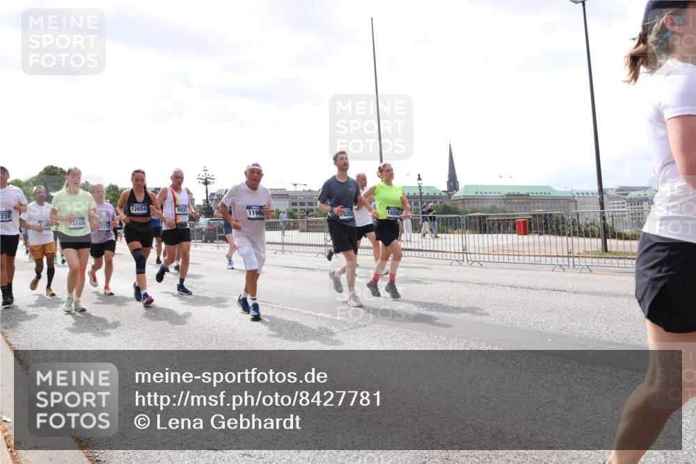 29.06.2025 - hella hamburg halbmarathon Lena Gebhardt http://msf.ph/oto/8427781 29.06.2025 10:43:40 Lombardsbrücke 238, 12654, 6931, 11969, 155, 13748, 0202, 10200, 7210, 1023, 1026, 1095, 1155, 1306, 1310, 1400, 1459, 1816, 1878, 2073, 2733, 3238, 3288, 3329, 3390, 3597, 3638, 4056, 4302, 4367, 4627, 4866, 5192, 5201, 5214, 5293, 5370, 5720, 5890, 6012, 6036, 6096, 6226, 6334, 6440, 6895, 6931, 6971, 6973, 7197, 7205, 7206, 7489, 7504, 7872, 7926, 8000, 8058, 8135, 8233, 8408, 8435, 8504, 8870, 9639, 9641, 9704, 9831, 9976, 10083, 10097, 10200, 10202 meine-sportfotos.de