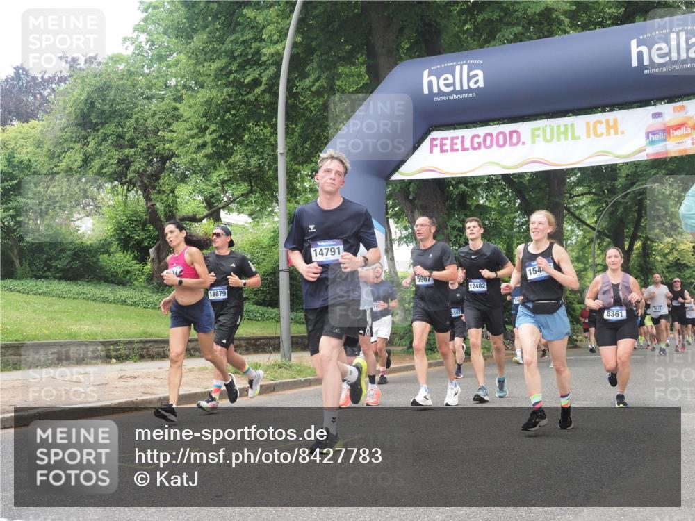 29.06.2025 - hella hamburg halbmarathon KatJ http://msf.ph/oto/8427783 29.06.2025 10:40:18 Zwischen KM18-KM19 1151, 1258, 3952, 4029, 5907, 6481, 8361 meine-sportfotos.de