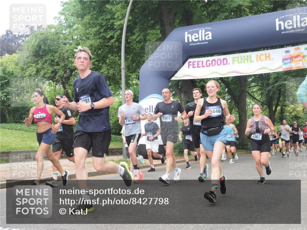 29.06.2025 - hella hamburg halbmarathon KatJ http://msf.ph/oto/8427798 29.06.2025 10:40:19 Zwischen KM18-KM19 1151, 1258, 2082, 3952, 4029, 5907, 8361 meine-sportfotos.de