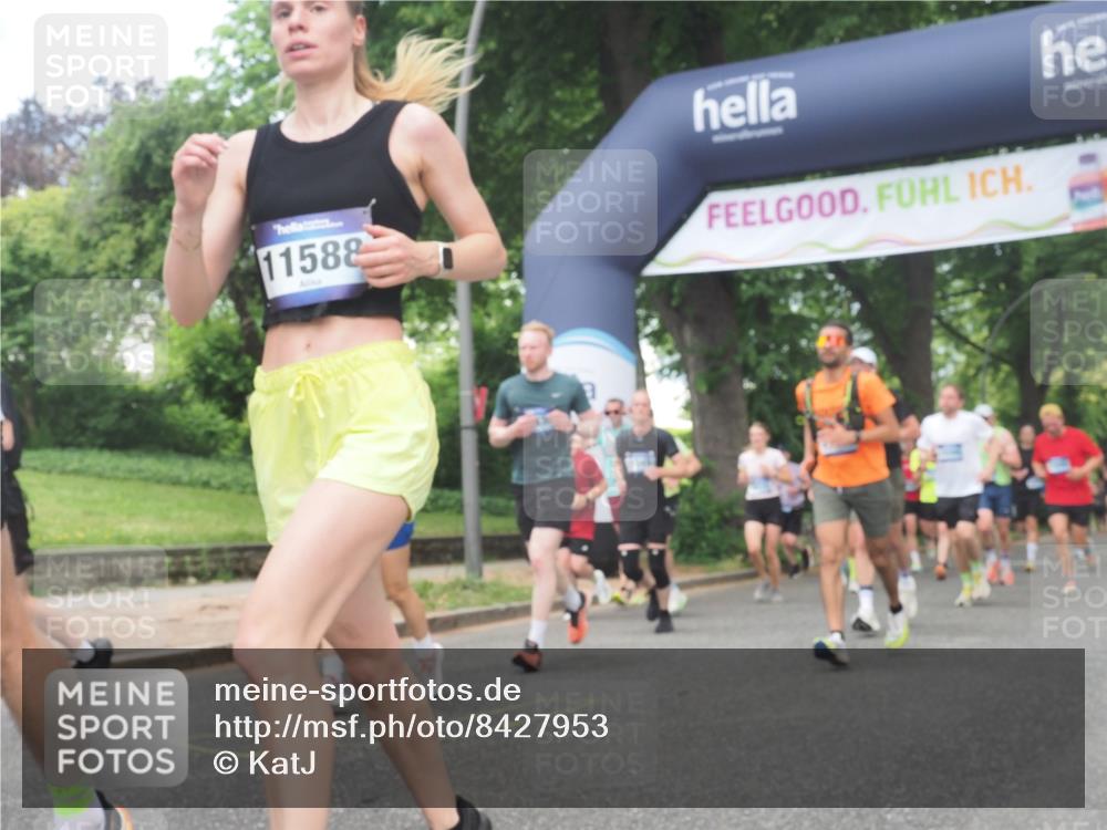 29.06.2025 - hella hamburg halbmarathon KatJ http://msf.ph/oto/8427953 29.06.2025 10:40:25 Zwischen KM18-KM19 1061, 1549, 2082, 4770, 6511, 6512, 6628, 7177, 7274, 8361 meine-sportfotos.de