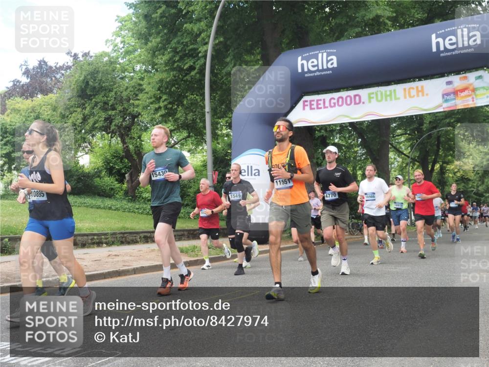 29.06.2025 - hella hamburg halbmarathon KatJ http://msf.ph/oto/8427974 29.06.2025 10:40:25 Zwischen KM18-KM19 1061, 1549, 2082, 4770, 6511, 6512, 6628, 7177, 7274, 8361 meine-sportfotos.de