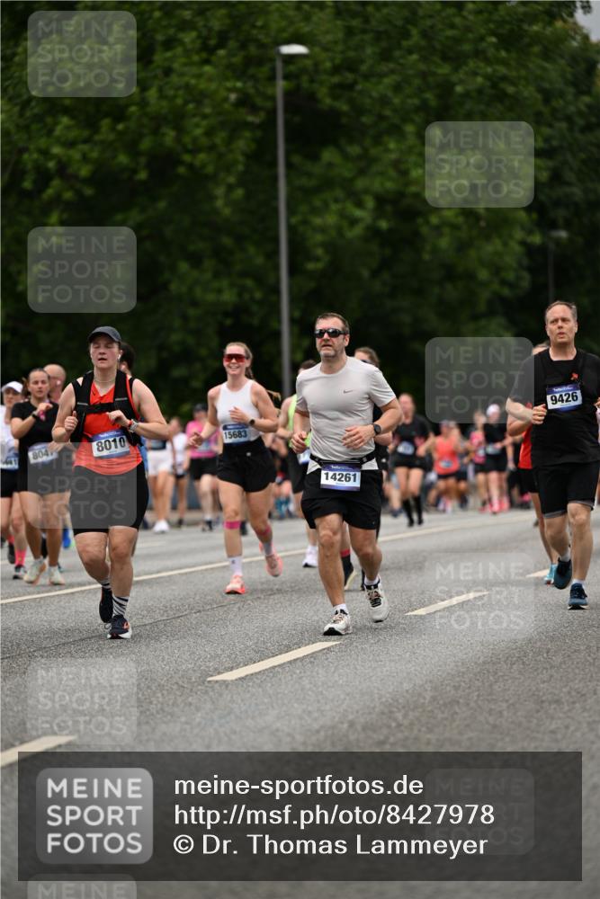 29.06.2025 - hella hamburg halbmarathon Dr. Thomas Lammeyer http://msf.ph/oto/8427978 29.06.2025 10:51:02 Kennedybrücke 1004, 1033, 1100, 1104, 1429, 1867, 1868, 1924, 1999, 2423, 2662, 2665, 2697, 2773, 2813, 3410, 3896, 4104, 4202, 4296, 4306, 4317, 4448, 4483, 4572, 5635, 5769, 5770, 5854, 5892, 6392, 6623, 7073, 7268, 7364, 7368, 7374, 8010, 8047, 8486, 8706, 9120, 9121, 9243, 9337, 9426, 9445, 9774, 9949, 10030, 10327, 10329, 11253, 11361, 11408 meine-sportfotos.de