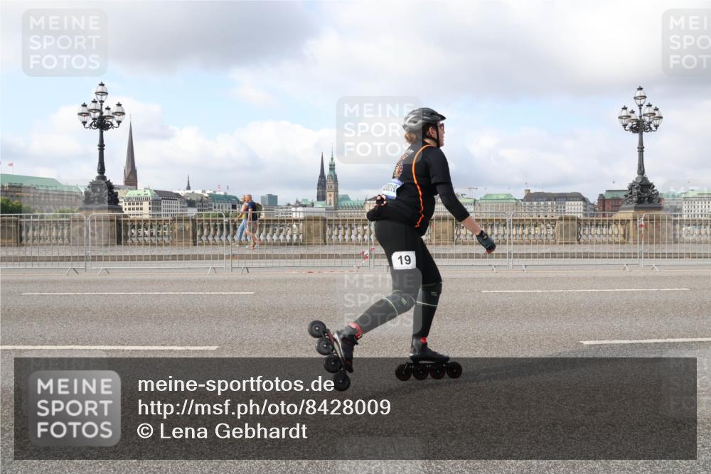 29.06.2025 - hella hamburg halbmarathon Lena Gebhardt http://msf.ph/oto/8428009 29.06.2025 08:59:23 Lombardsbrücke 20019, 19 meine-sportfotos.de