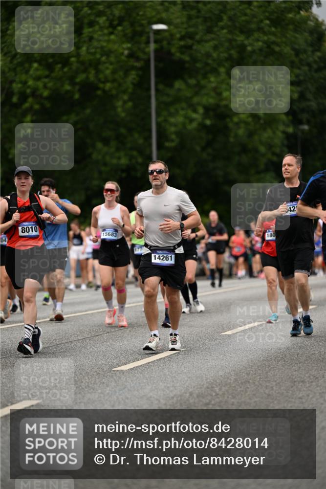 29.06.2025 - hella hamburg halbmarathon Dr. Thomas Lammeyer http://msf.ph/oto/8428014 29.06.2025 10:51:03 Kennedybrücke 1004, 1033, 1100, 1104, 1375, 1429, 1867, 1868, 1924, 1999, 2423, 2662, 2665, 2697, 2773, 2813, 3410, 3896, 4104, 4202, 4296, 4306, 4317, 4448, 4483, 4572, 5635, 5769, 5770, 5854, 5892, 6392, 6623, 7073, 7268, 7364, 7368, 7374, 8010, 8047, 8486, 8706, 9120, 9121, 9243, 9337, 9426, 9445, 9774, 9949, 10030, 10327, 10329, 11253, 11361, 11408 meine-sportfotos.de