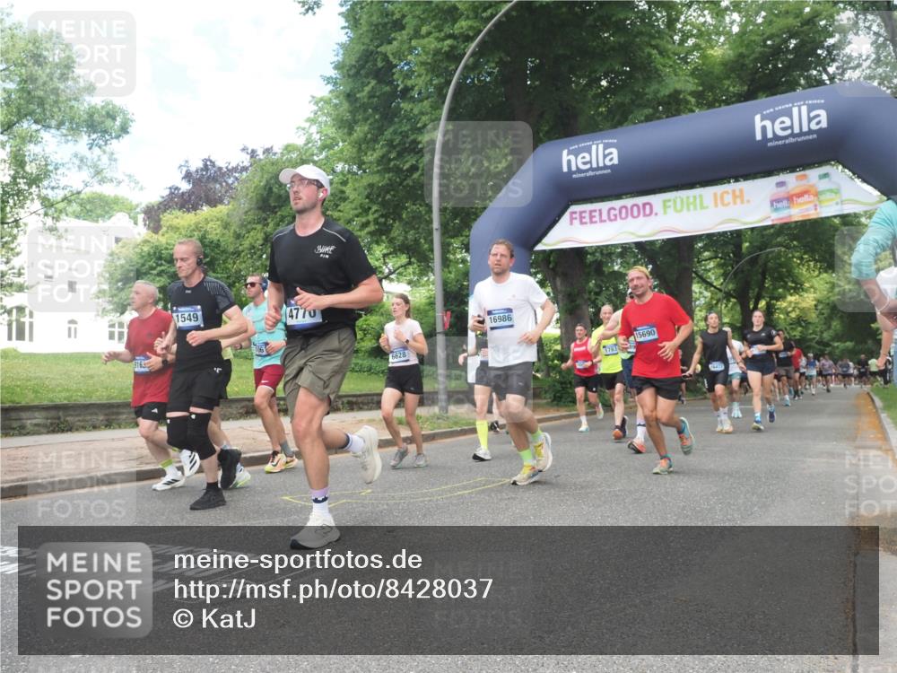29.06.2025 - hella hamburg halbmarathon KatJ http://msf.ph/oto/8428037 29.06.2025 10:40:27 Zwischen KM18-KM19 1061, 1499, 1549, 2074, 2082, 4770, 6511, 6512, 6628, 6897, 7177, 7274 meine-sportfotos.de