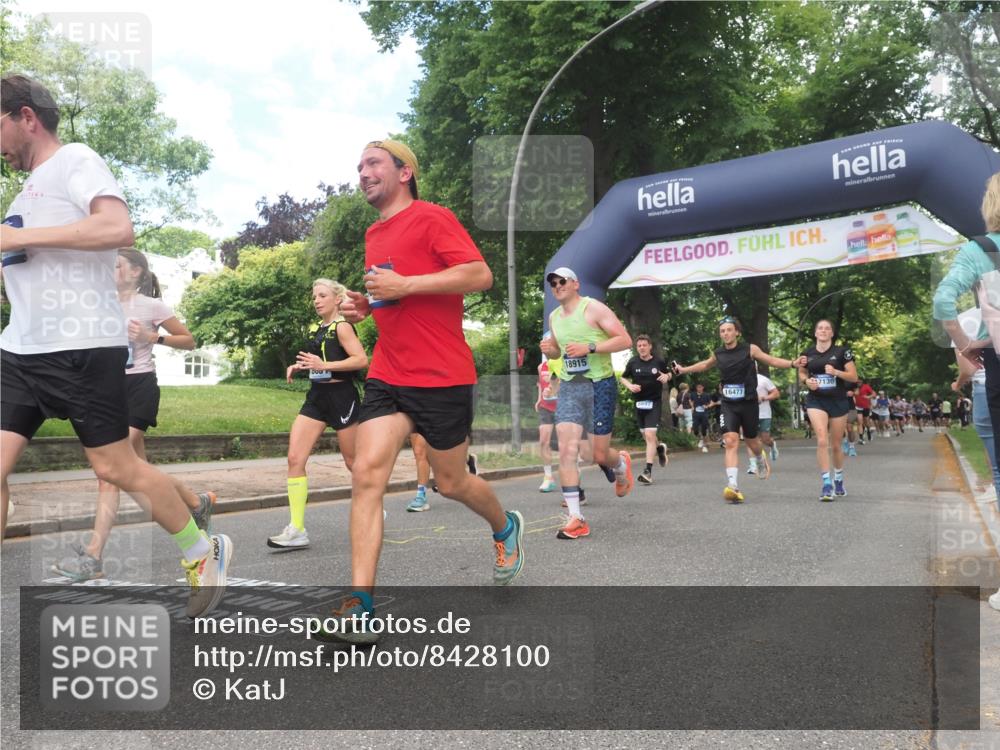 29.06.2025 - hella hamburg halbmarathon KatJ http://msf.ph/oto/8428100 29.06.2025 10:40:28 Zwischen KM18-KM19 1061, 1499, 1549, 2074, 4770, 6511, 6512, 6628, 6897, 7177, 7274 meine-sportfotos.de