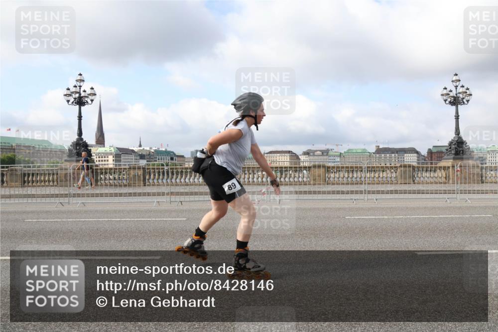 29.06.2025 - hella hamburg halbmarathon Lena Gebhardt http://msf.ph/oto/8428146 29.06.2025 08:59:27 Lombardsbrücke 89 meine-sportfotos.de