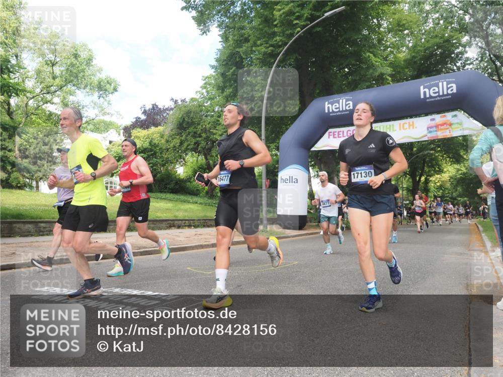 29.06.2025 - hella hamburg halbmarathon KatJ http://msf.ph/oto/8428156 29.06.2025 10:40:30 Zwischen KM18-KM19 1061, 1499, 1549, 2074, 4770, 6628, 6877, 6897, 7232 meine-sportfotos.de