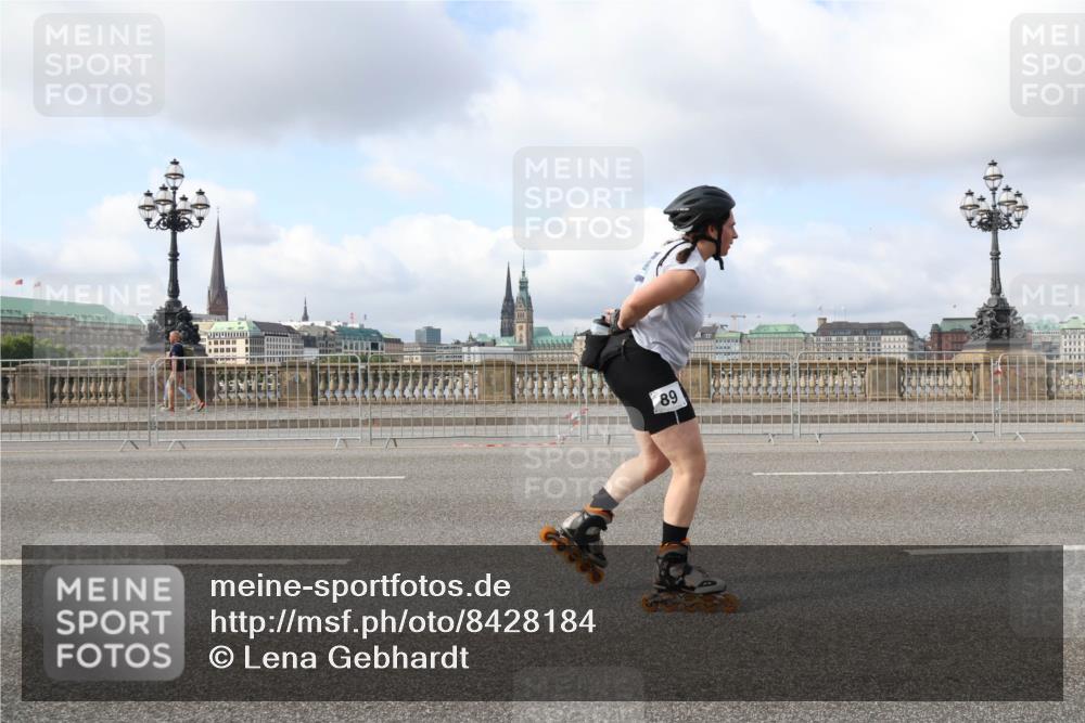 29.06.2025 - hella hamburg halbmarathon Lena Gebhardt http://msf.ph/oto/8428184 29.06.2025 08:59:27 Lombardsbrücke 89 meine-sportfotos.de